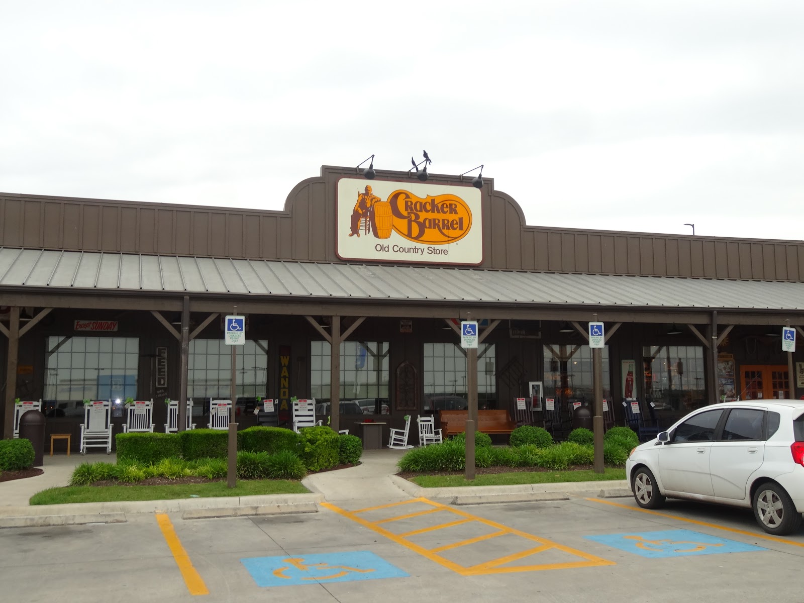 Miquelli's Amerikablog Restaurant Cracker Barrel Old Country Store San Marcos, Texas