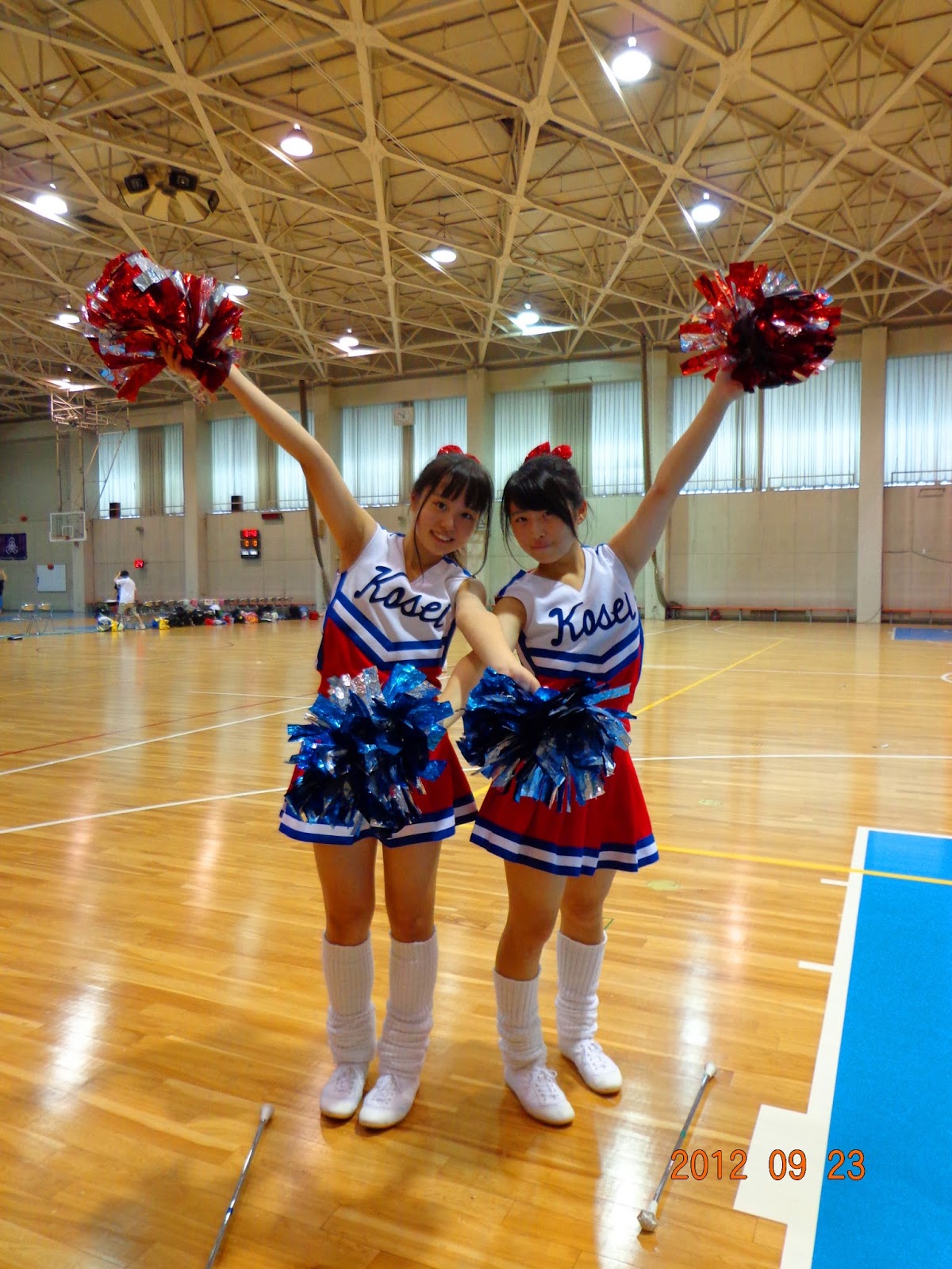 CmosnaS JnzsinA About my club,baton twirling and cheerleading club in