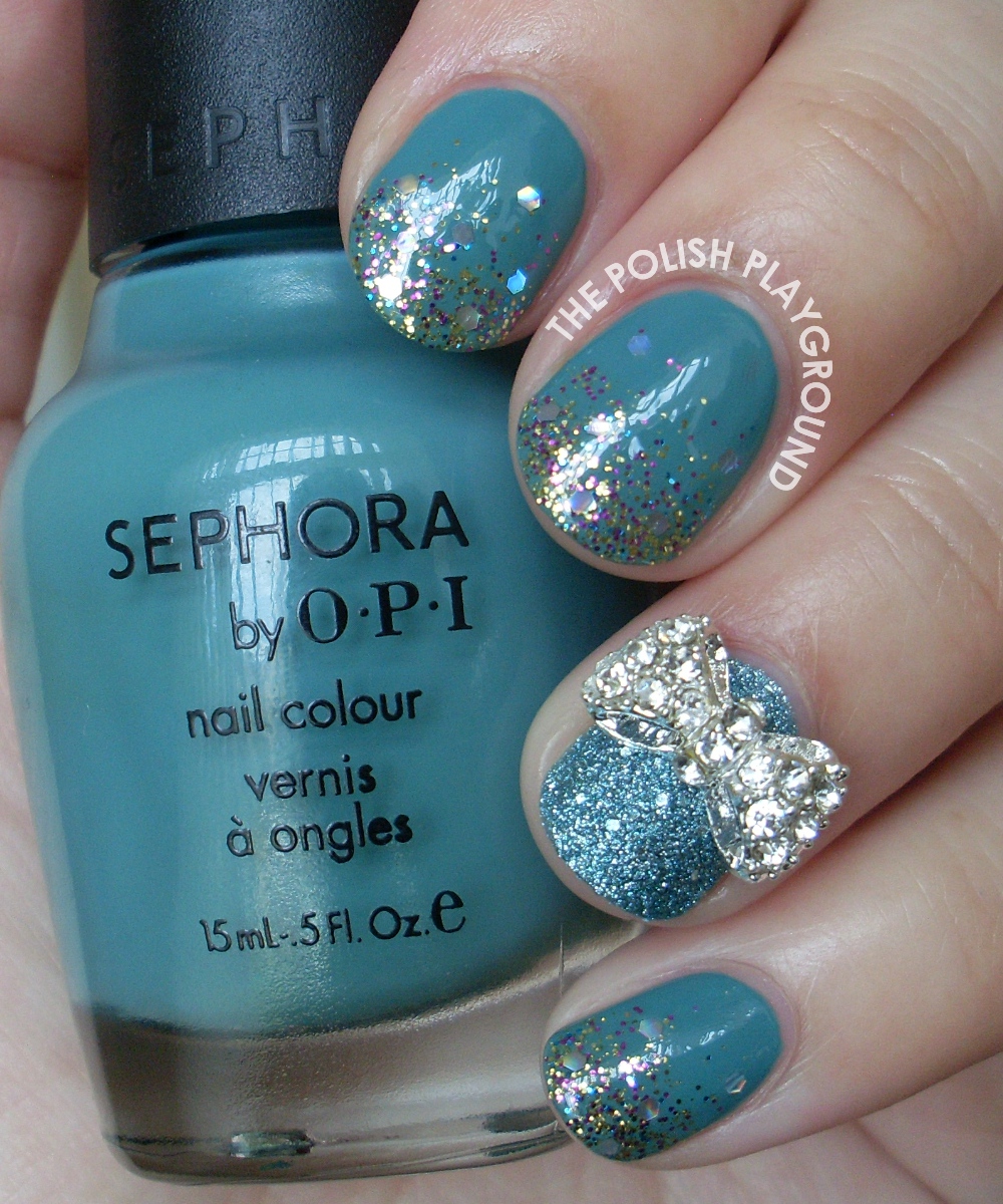 Glitter Gradient with Bow Stud Nail Art