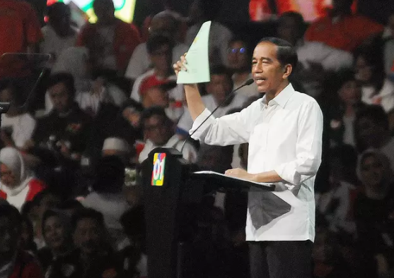 Jokowi Minta Prabowo Tunjukkan Data WNI Simpan Uang Rp 11 Ribu Triliun di Luar Negeri