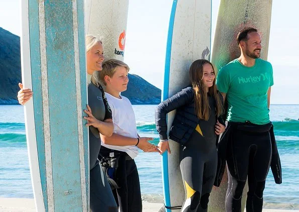 Prince Haakon, Princess Mette-Marit, Princess Ingrid Alexandra and Prince Sverre Magnus were surfing in Hoddevik