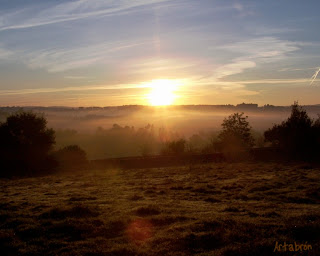 Arzúa. Amanecer entre bruma
