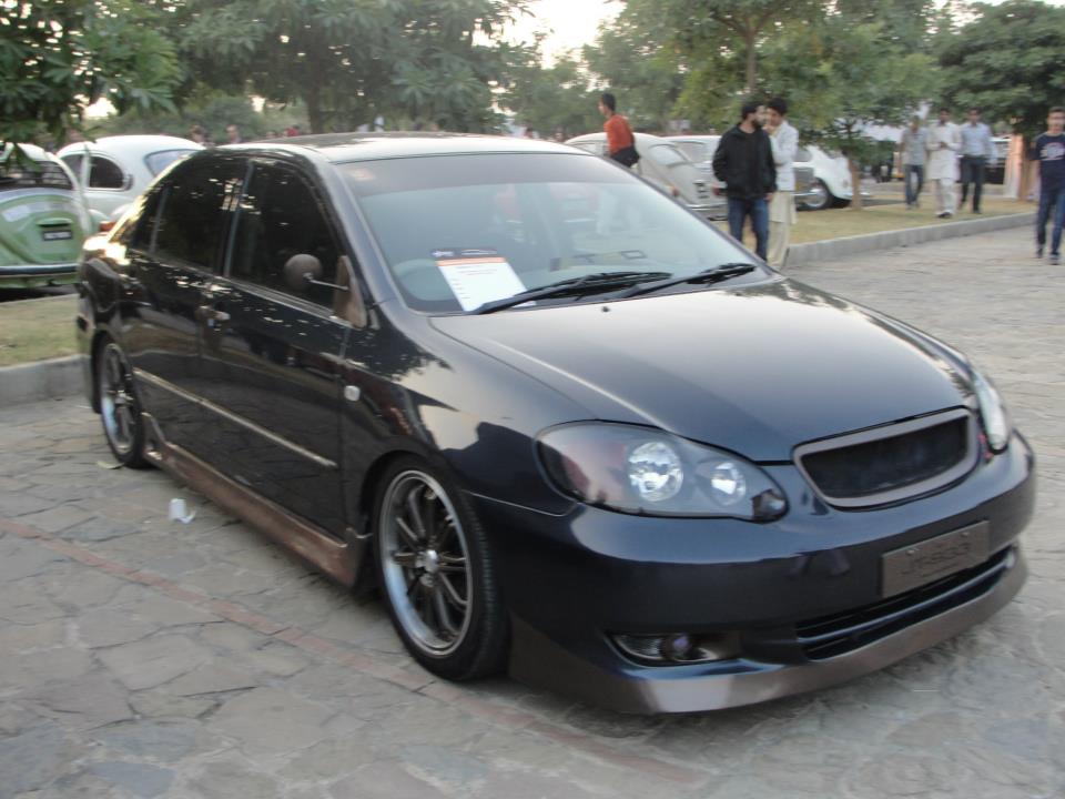 Modified Cars: Modified Corolla at Pakwheels Auto Show