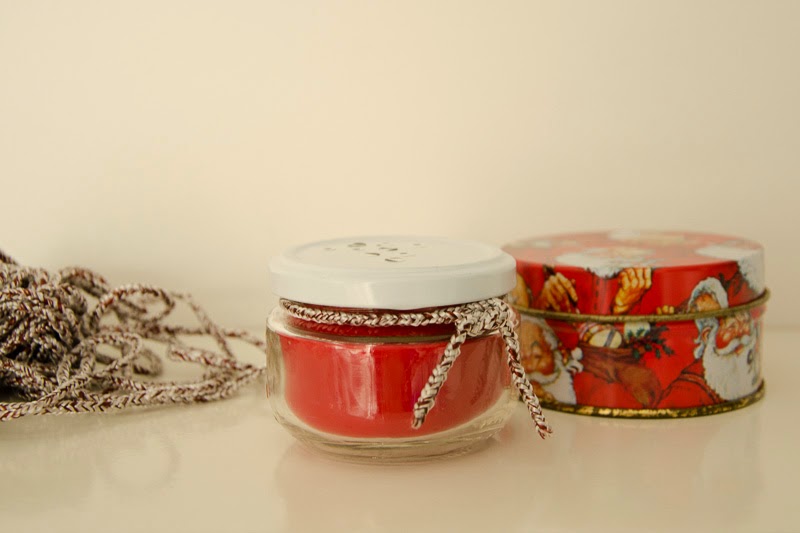 http://awondrousday.blogspot.com - ema magalhães (recycle candles)