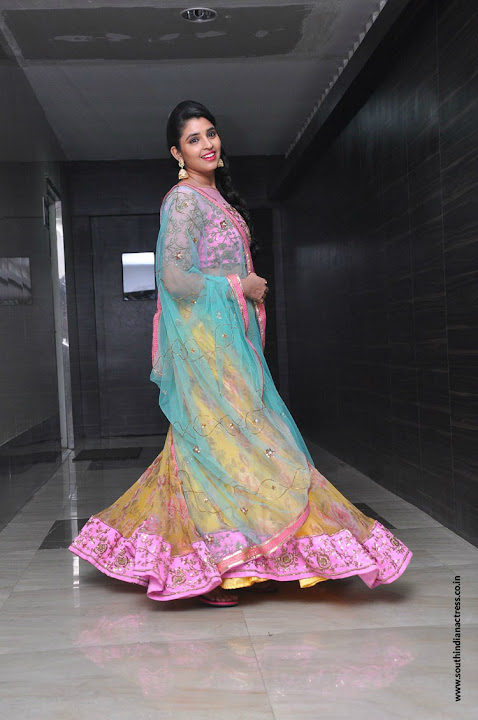 Anchor Syamala at the audio launch of Juliet Lover of Idiot movie