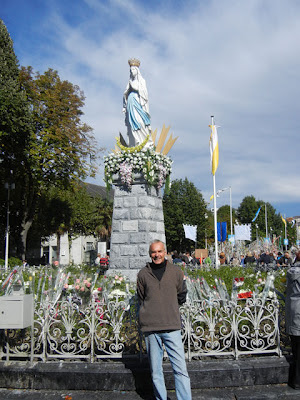 Padre Dietmar Krämer en Lourdes – Francia