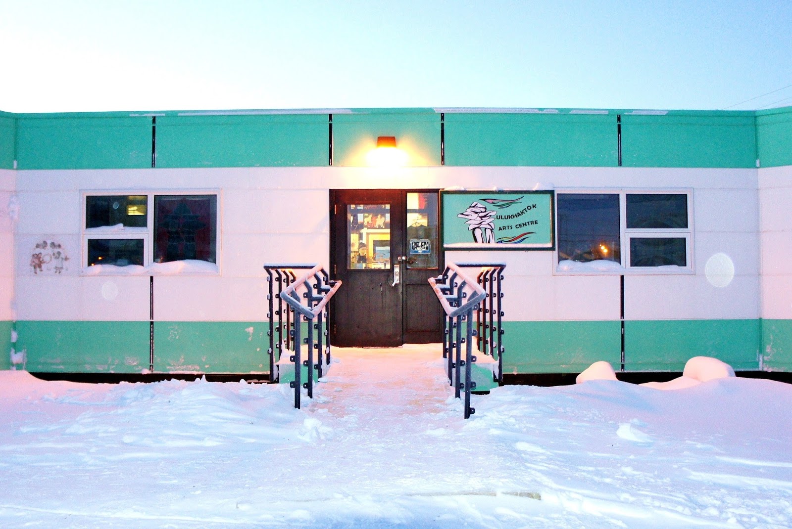 Ultima Thule Ulukhaktok (Holman), Victoria Island an arctic hamlet