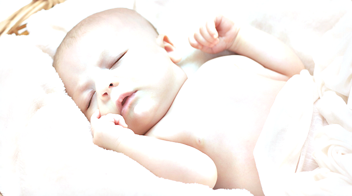 Tips Melindungi Tubuh Bayi Saat Musim Dingin, Supaya Tidak Gampang