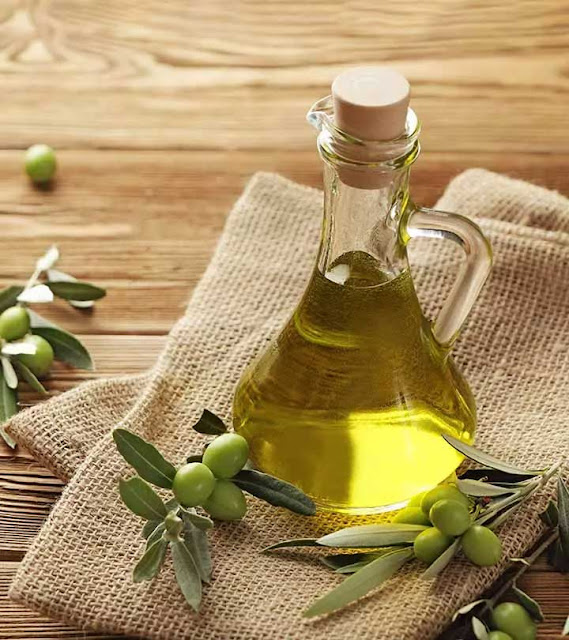 Olive Oil For Acne Scars: Does It Actually Work? Olive Oil For Acne Scars: Does It Actually Work?