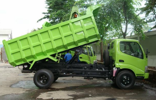 Hino Dump Truck-hijau