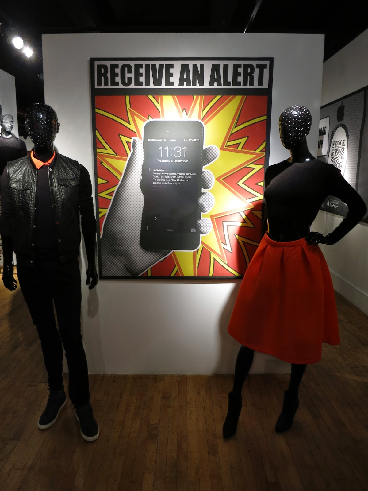 RetailStoreWindows.com: Universal Display, New York