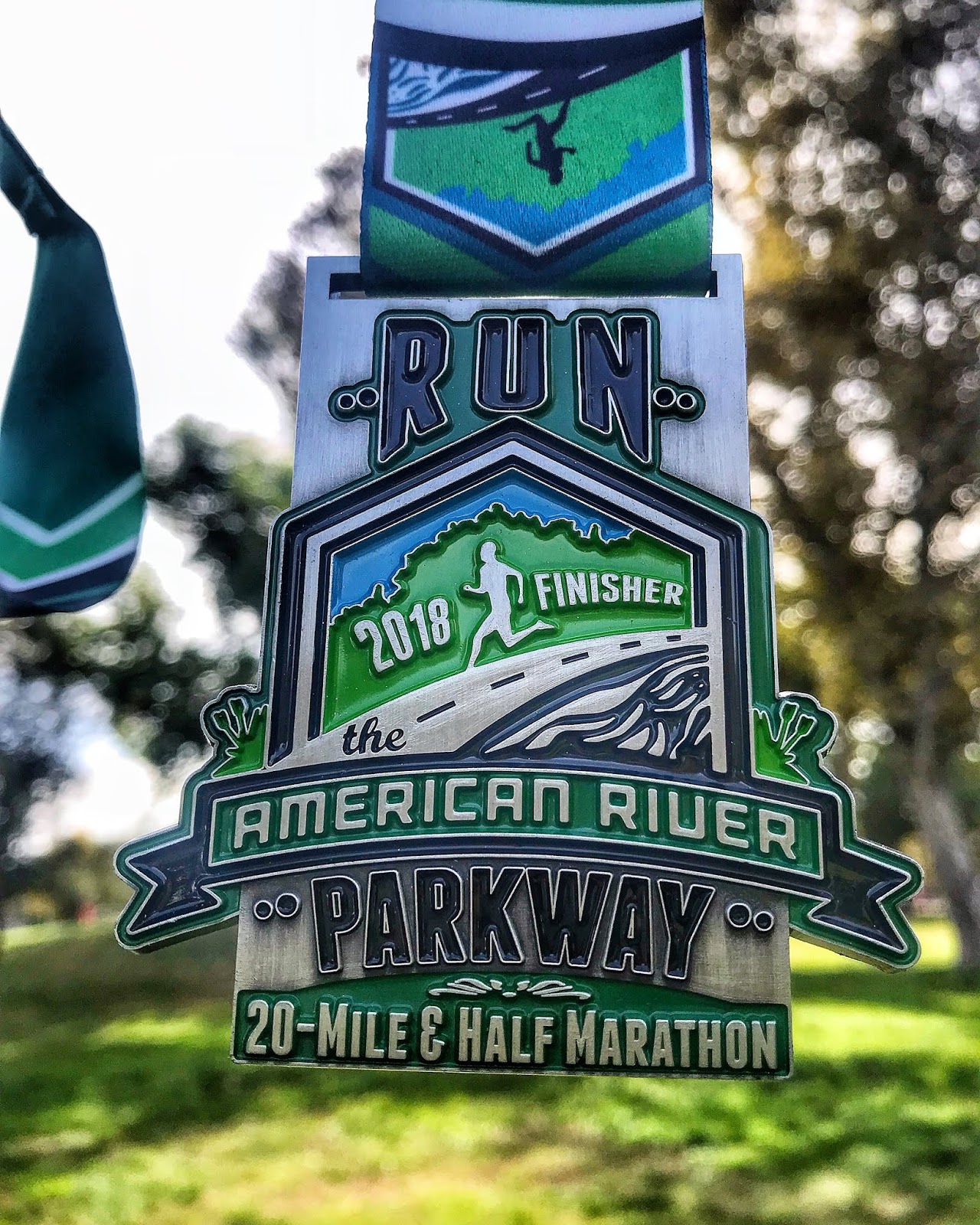 RunHikePlay Run The Parkway 20 Miler Race Recap 11/4/18