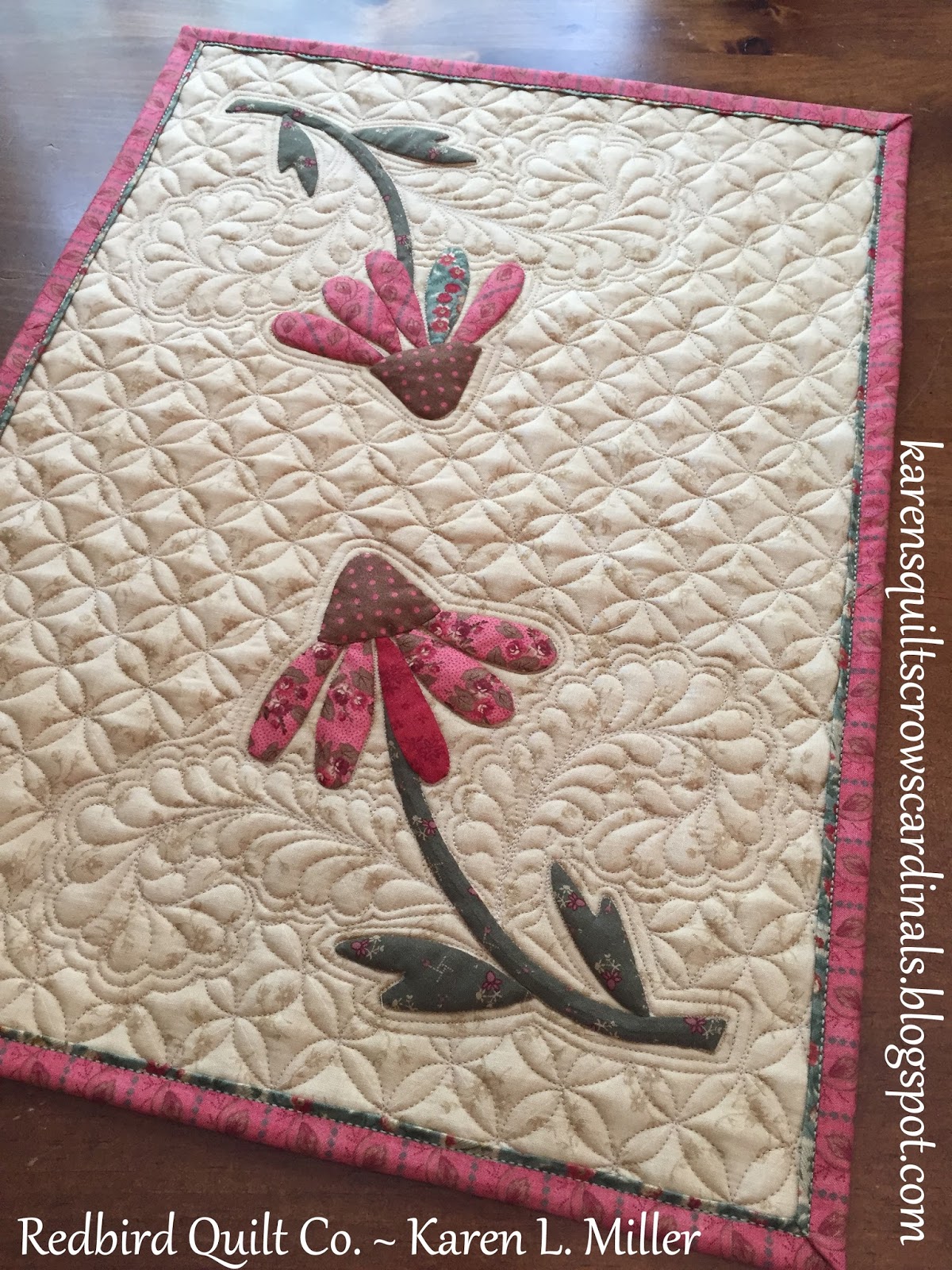 Karen's Quilts, Crows and Cardinals 2016 Free Motion Quilt Along How