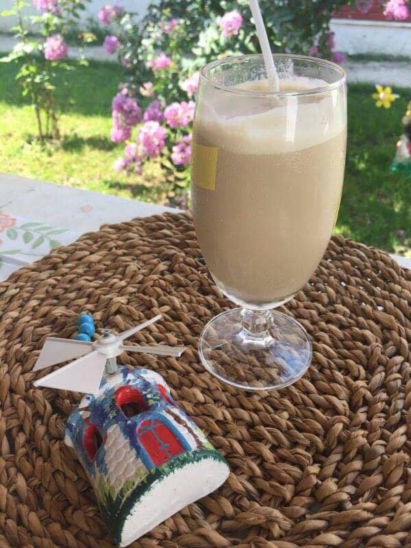 KEYİFLİ SOFRAM DONDURMALI BUZLU KAHVE TARİFİ
