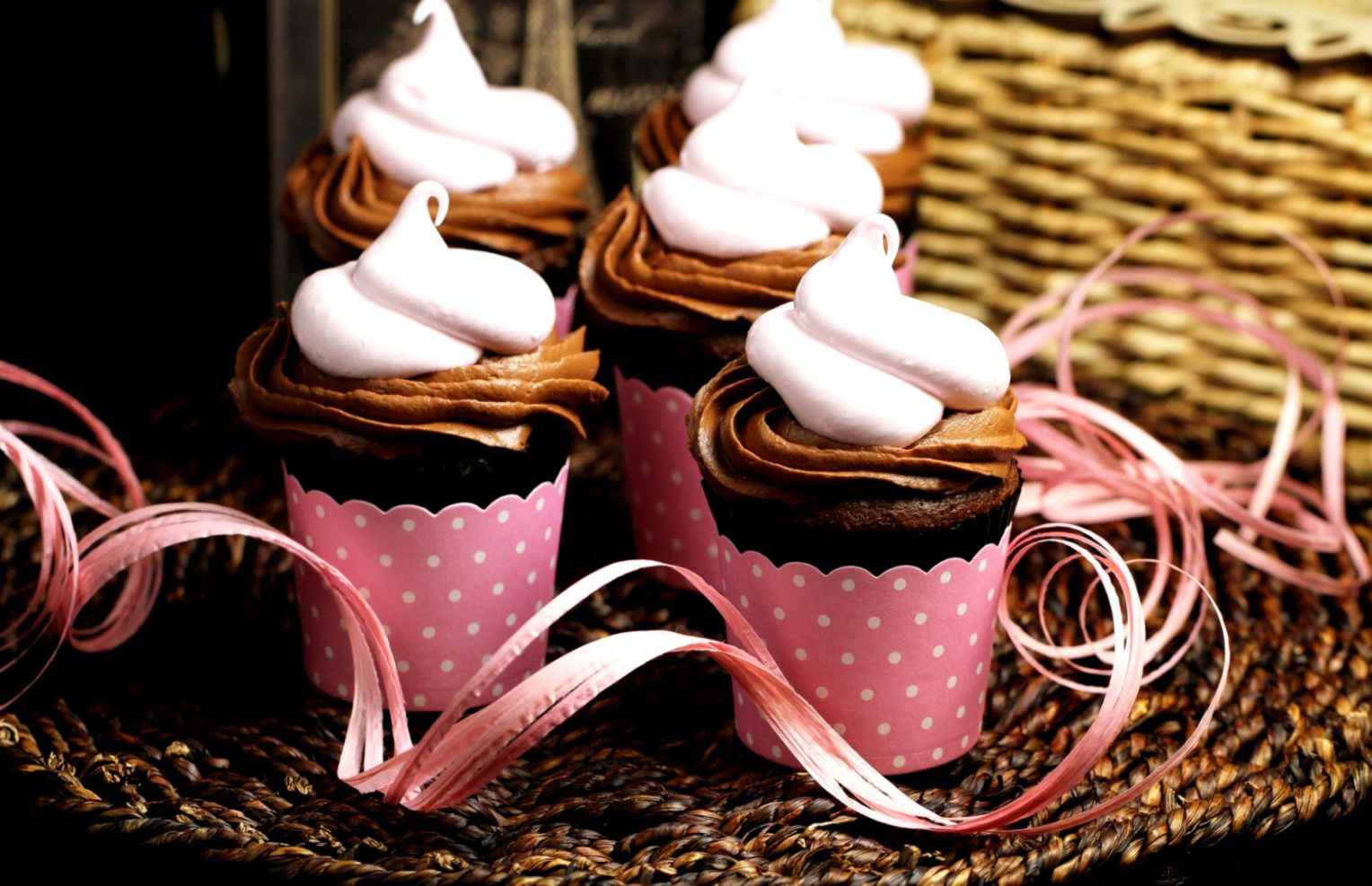 Cupcakes Bunnies Cream Dessert 6999586