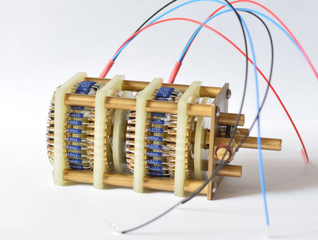 Audiobits HIFI Distributor Stepped Attenuator