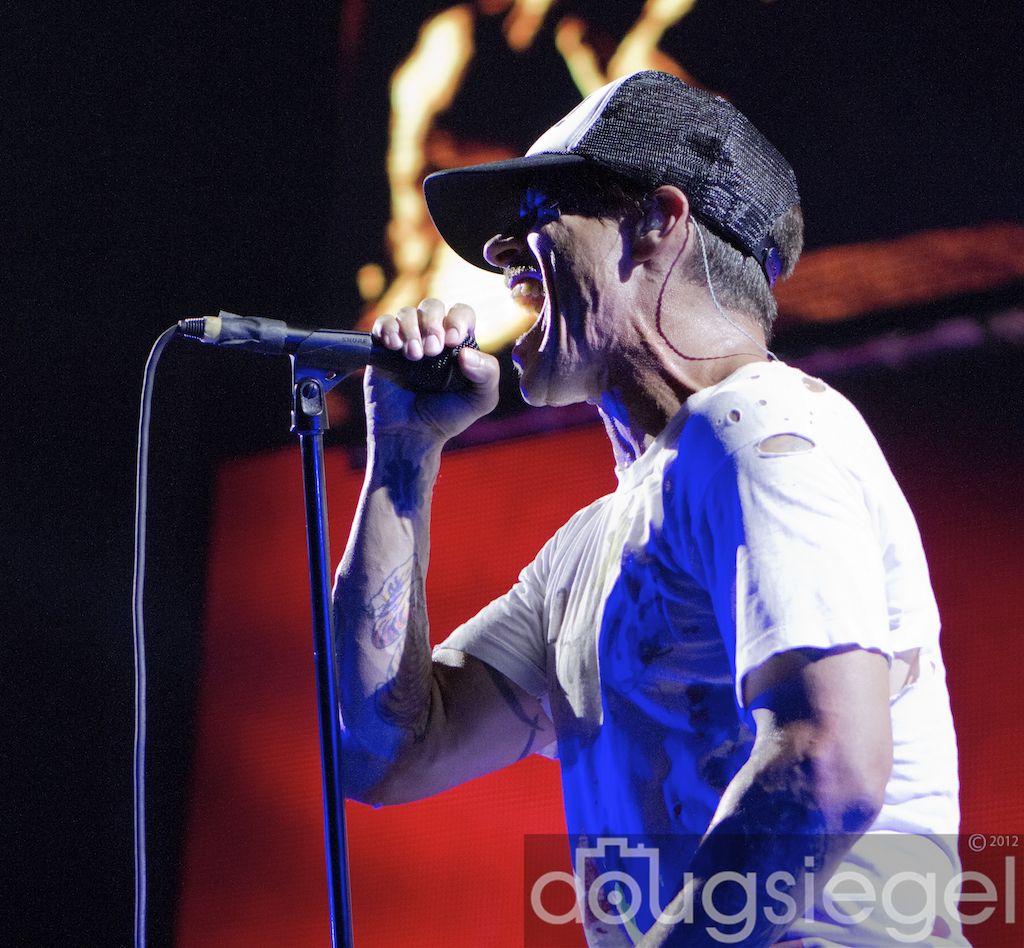 The Red Hot Chili Peppers Return to San Diego Concert Photos Magazine