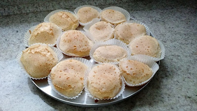 PÃO DE QUEIJO COM KEFIR DE LEITE PÃO DE QUEIJO COM KEFIR DE LEITE