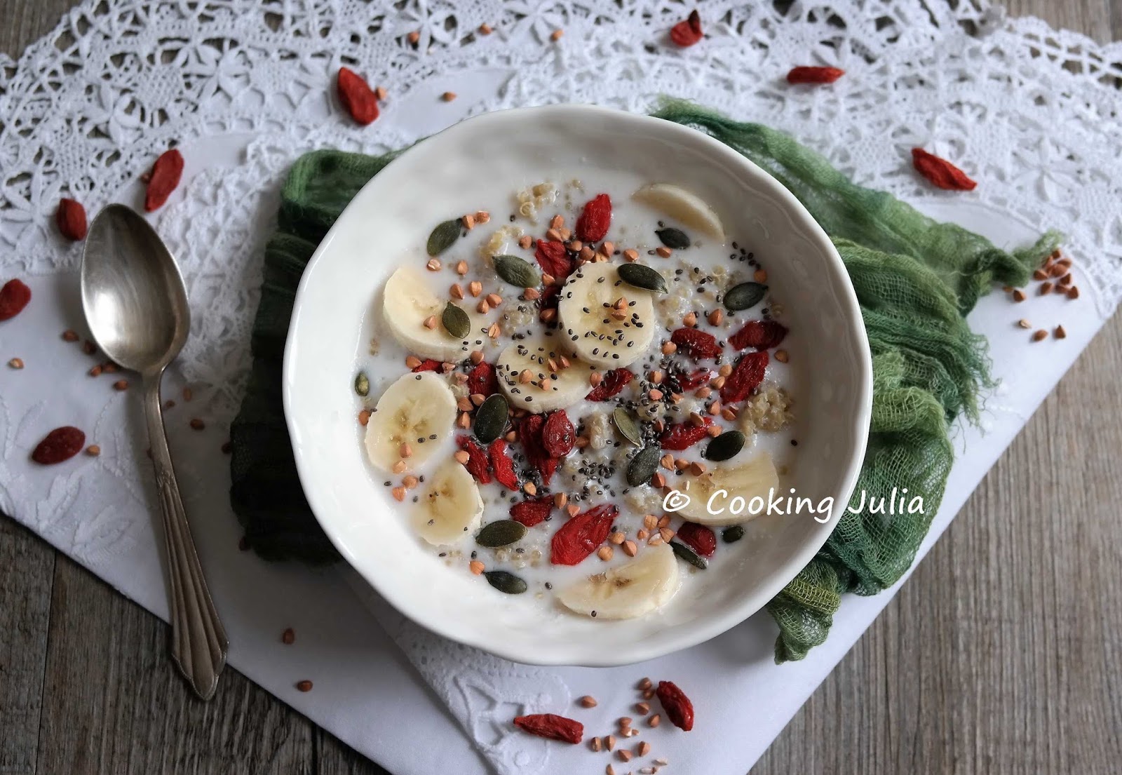 COOKING JULIA PORRIDGE DE QUINOA AUX SUPERALIMENTS (VEGAN)