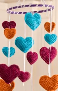 http://www.redheart.com/free-patterns/flying-hearts-mobile