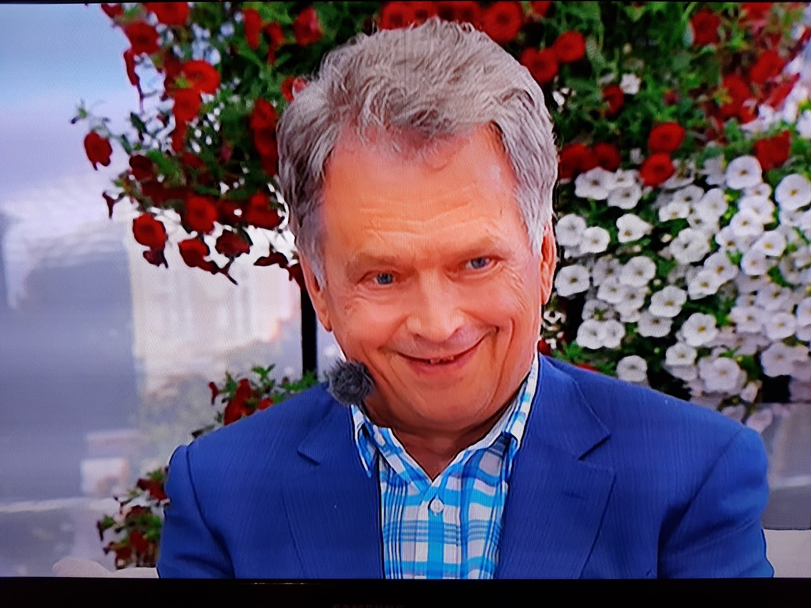 Oikeudenk yntej Ja Tuomareita 1093 Sauli Niinist Venkoilee