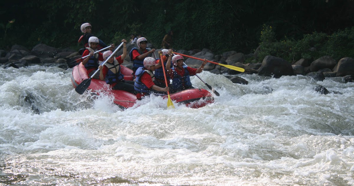 Paket Pendakian Gunung Merbabu + Rafting Sungai Elo