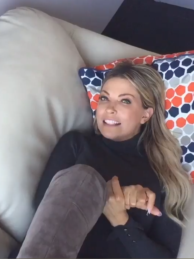 THE APPRECIATION OF BOOTED NEWS WOMEN BLOG : cheryl hickey