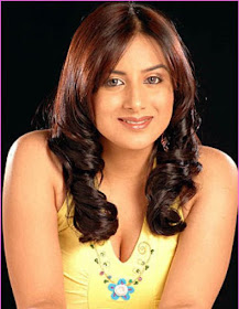 Pooja-Gandhi-Hot-Telugu-Actress