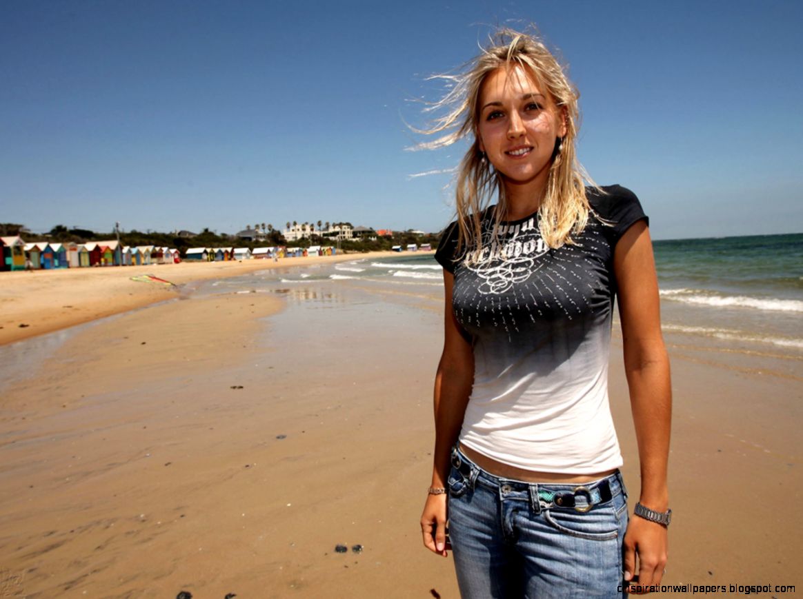 Elena Vesnina Hot