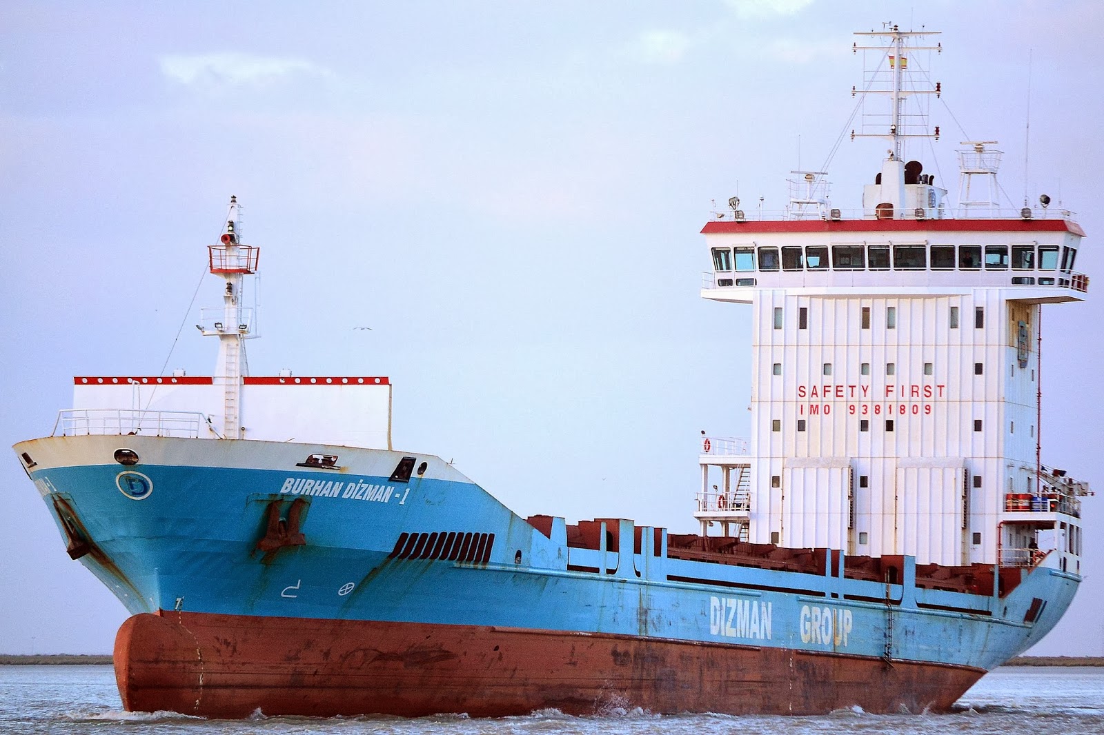 потопление крейсера москва 2022. гвардейский ракетный крейсер черноморского флота "москва".