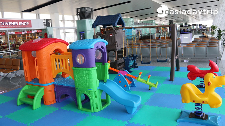 Hanoi International Airport (Noi Bai) Vietnam: Baby Care Room and