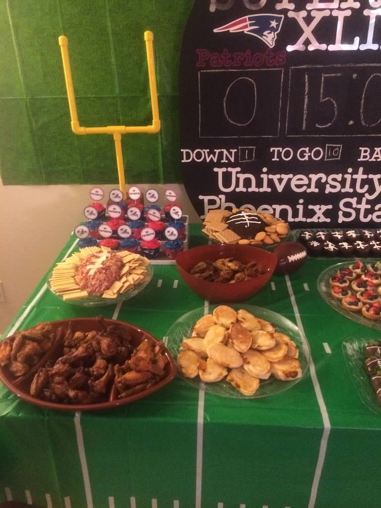 Manic Mama Miles: Super Bowl - Football Party Decorations