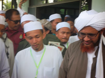 Helmi Assyafie bersama Al Habib Umar