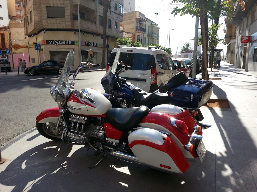 Les Planes. El mejor Bocadillo de Sepia del mundo. Y Torraeta de Anchoas para morirse.