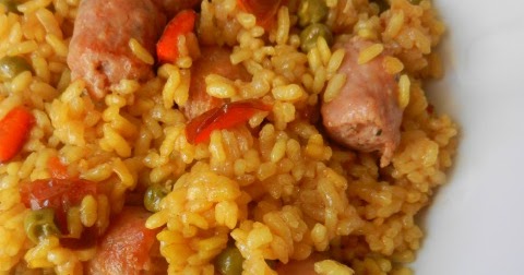 las recetillas de romo: ARROZ CON SALCHICHAS FRESCAS