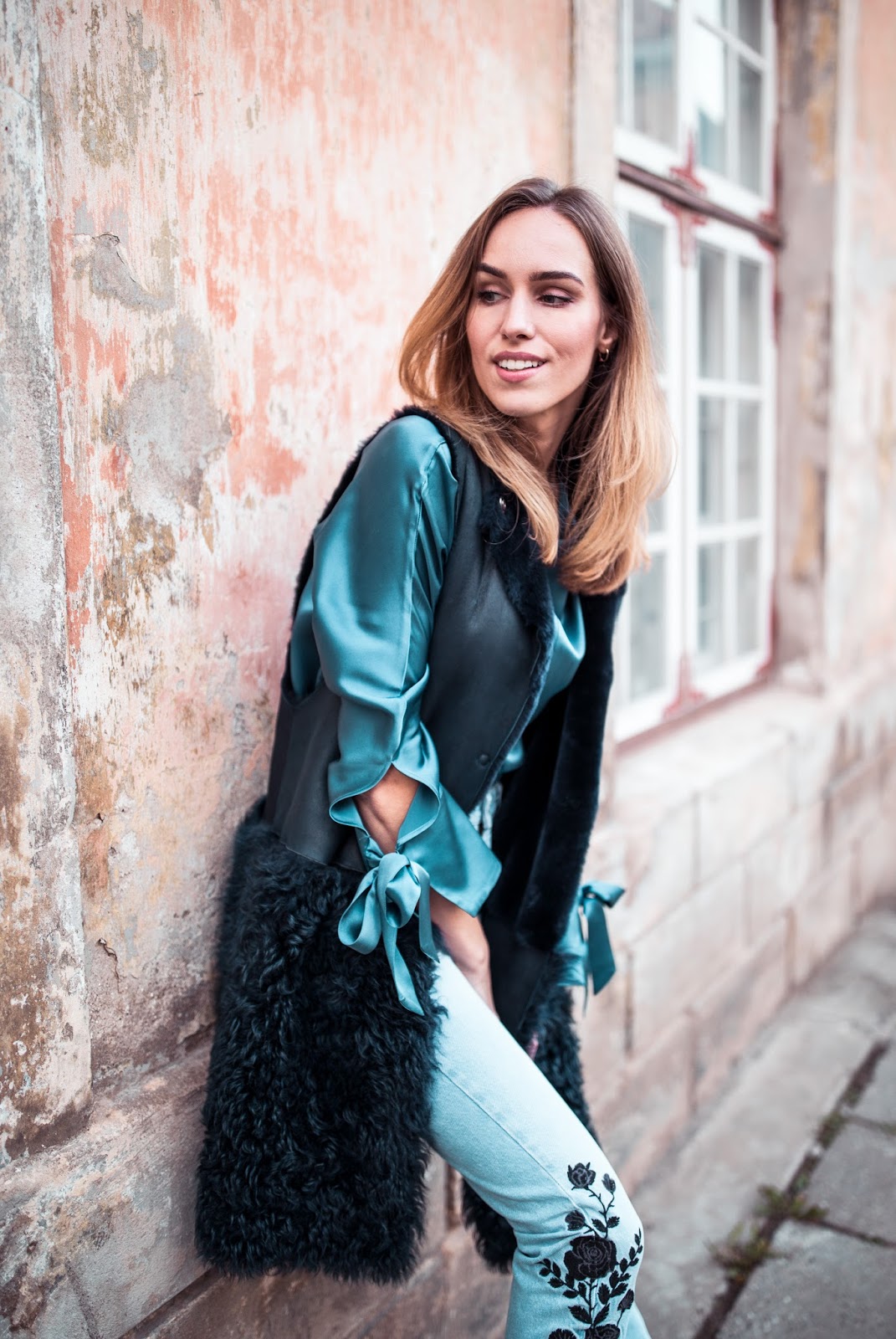TIPS FOR STYLING A SILK BLOUSE Kristjaana