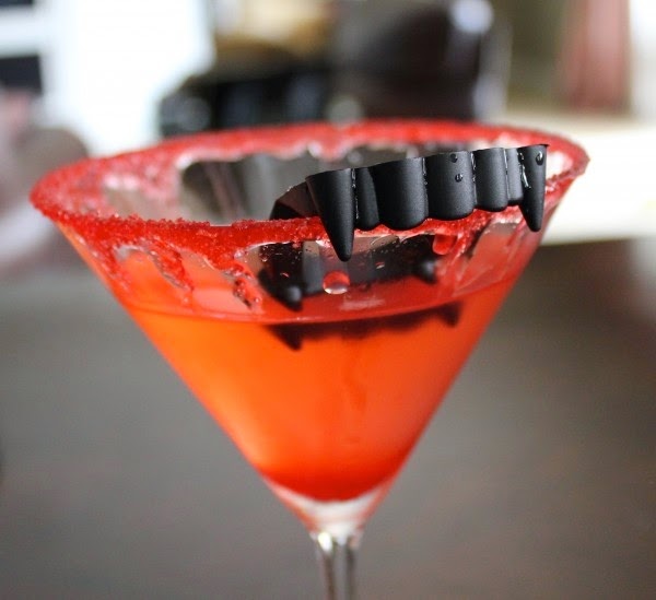 Decorate your drinks in Halloween
