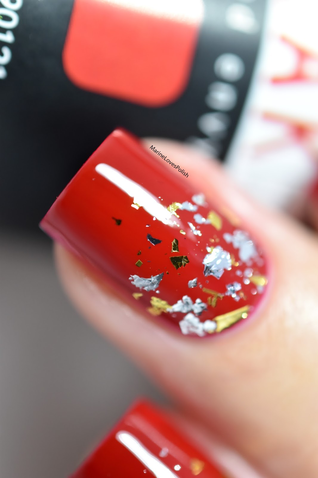 Manucure festive avec le Kit nail art Transferts Foils & Paillettes, Peggy  Sage - La beauté selon une Parisienne