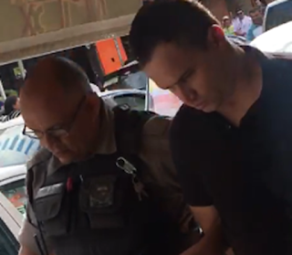 Homem é preso tentando filmar partes íntimas de criança dentro de loja em CG; vídeo