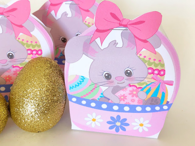 I love these candy tents! They are the perfect easy and cute party favor for any Easter party.  Simply print out the cute Easter Bunny candy tent printable and you have a sweet treat to give students, friends, and neighbors this Easter.