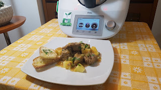 Video ricette bimby: Spezzatino di carne con patate e piselli bimby per ...