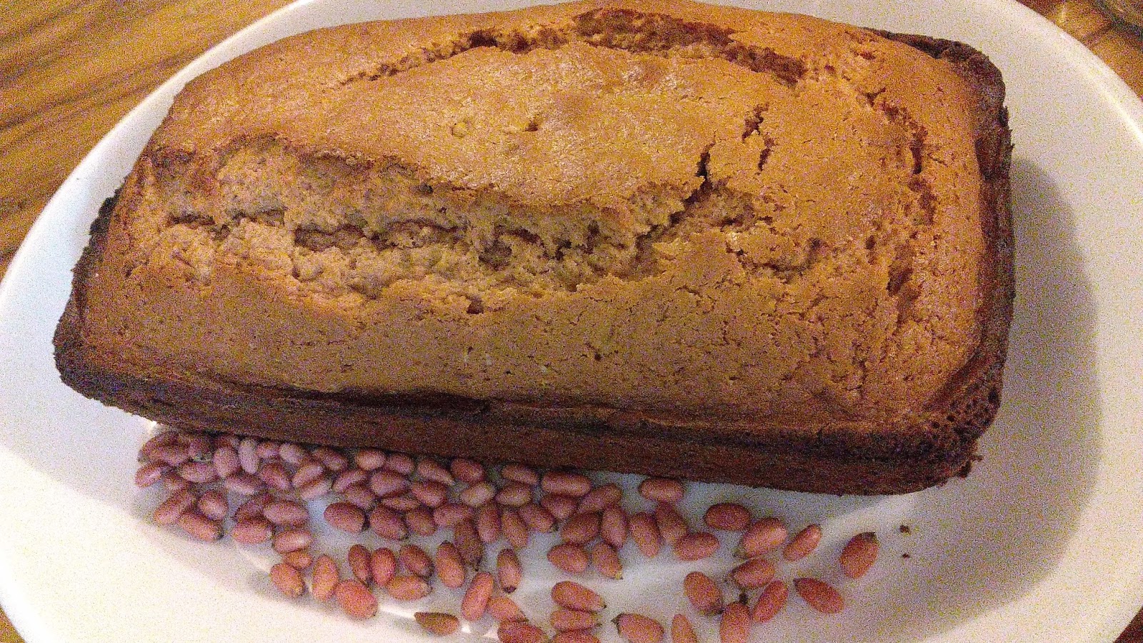 MI PLACER POR LA COMIDA: RECETA: PANQUÉ DE ROMPOPE DE PIÑÓN Y PIÑONES ROSAS