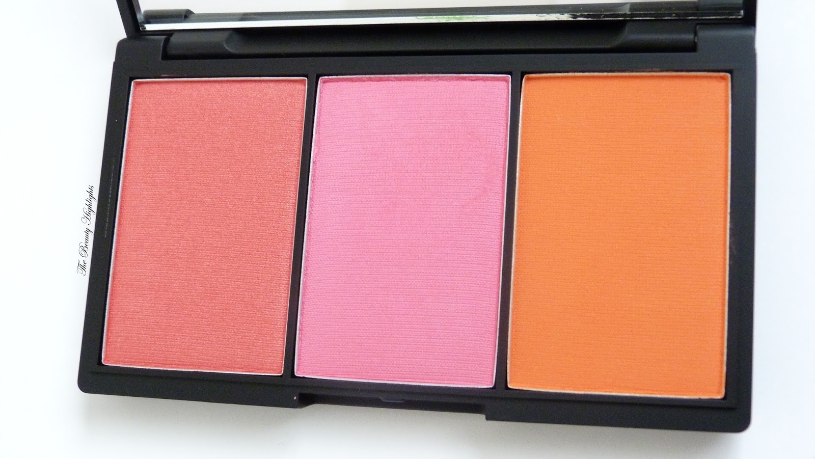 The Beauty Highlights: Sleek Blush by 3 Palette in Pumpkin Review