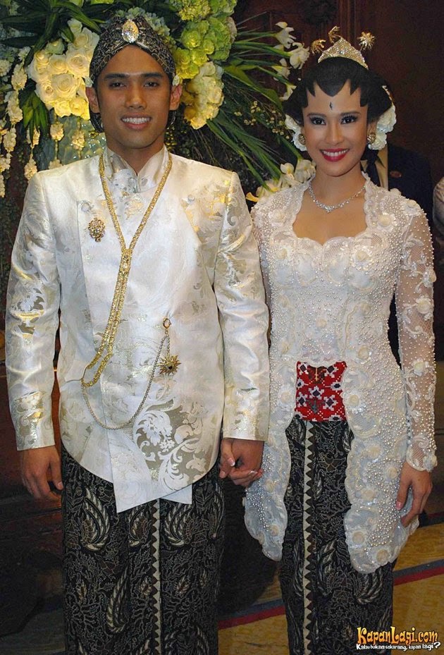 Kumpulan Foto Model Baju Kebaya Pengantin Jawa Modern - Trend Baju Kebaya