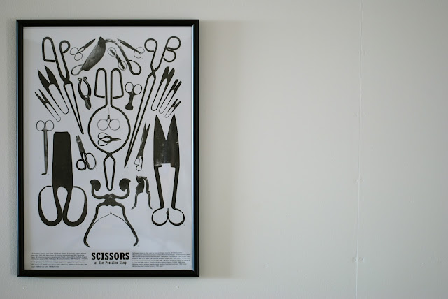 Less ordinary days: SCISSORS ORIGINAL POSTER / POSTALCO