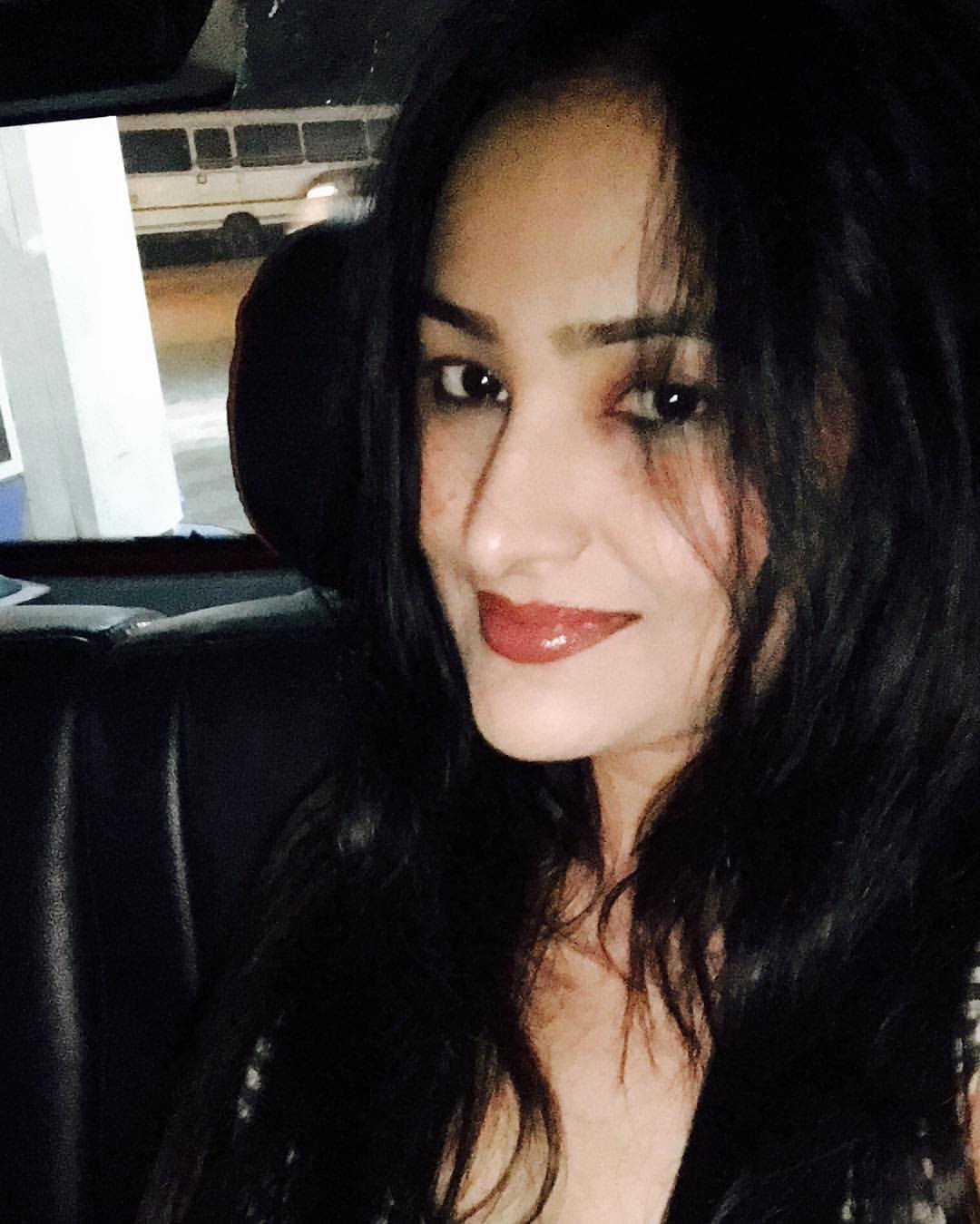 Sapna Sikarwar Affairs Today Updates Family Details