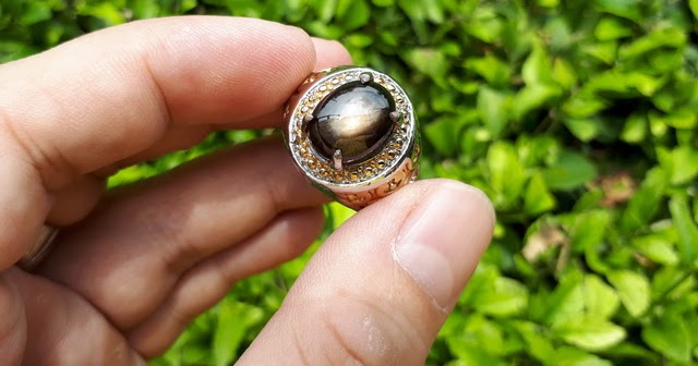 Spesifikasi dan Rahasia Batu Akik Black Safir yang Belum Tau! Jual: Batu Permata Black Safir Ster Indah Like Golden Star SF007 - CNC virtual