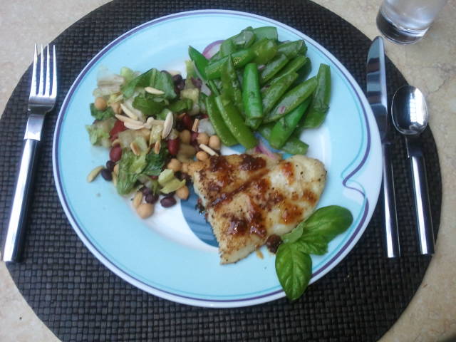 Honey Balsamic Bean Salad on Halsa Dinner Plate Honey Balsamic Bean Salad on Halsa Portion Control Dinner Plate