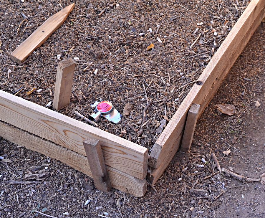 Lazy Gardening The New Raised Bed Corners