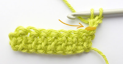 Back-linked crochet stitches - turning 2